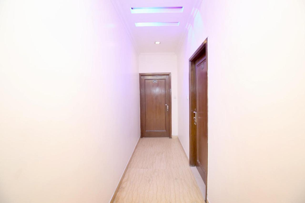 Hotel Oyo 14555 Kay Aar Regency