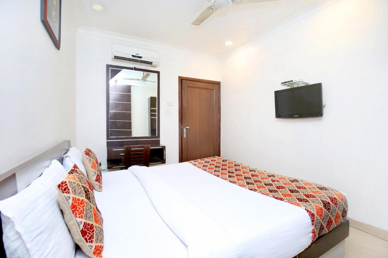 Hotel Oyo 14555 Kay Aar Regency 3*